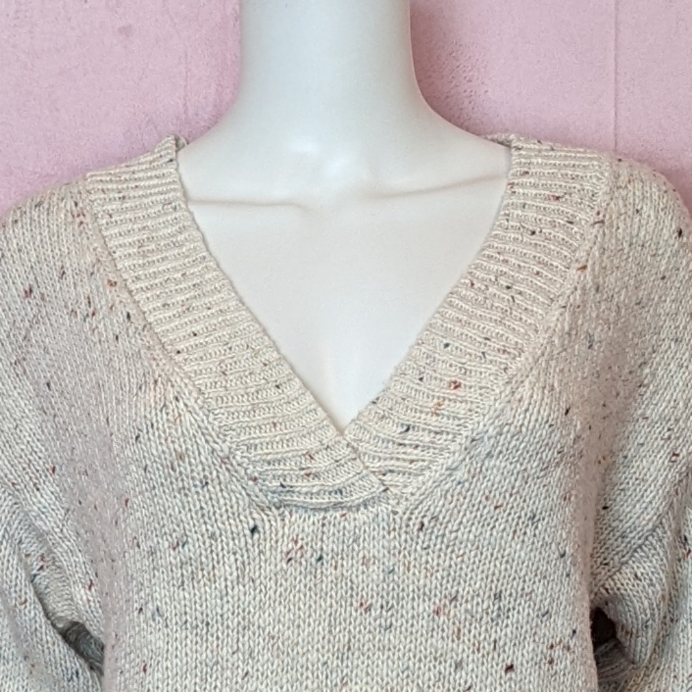 Abound Cream Confetti Speckled Knit V Neck Sweater size XS - Picture 2 of 7